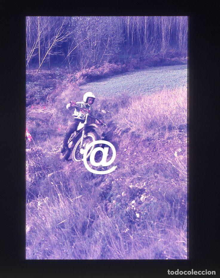 Fotograf&iacute;a antigua: DIAPOSITIVA COLOR CARRERA MOTOCROSS BERGA A&Ntilde;O 1972 MOTO MOTOCICLETA CATALUNYA