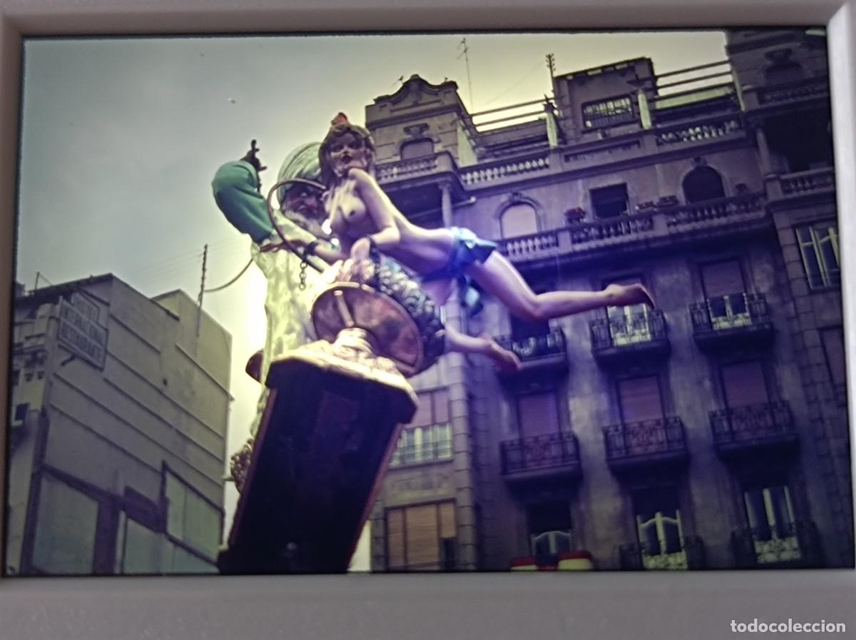 Fotograf&iacute;a antigua: DIAPOSITIVA FALLAS DE VALENCIA 1980 FALLA CALLE BAIL&Eacute;N J&Aacute;TIVA (FERROVIARIA)