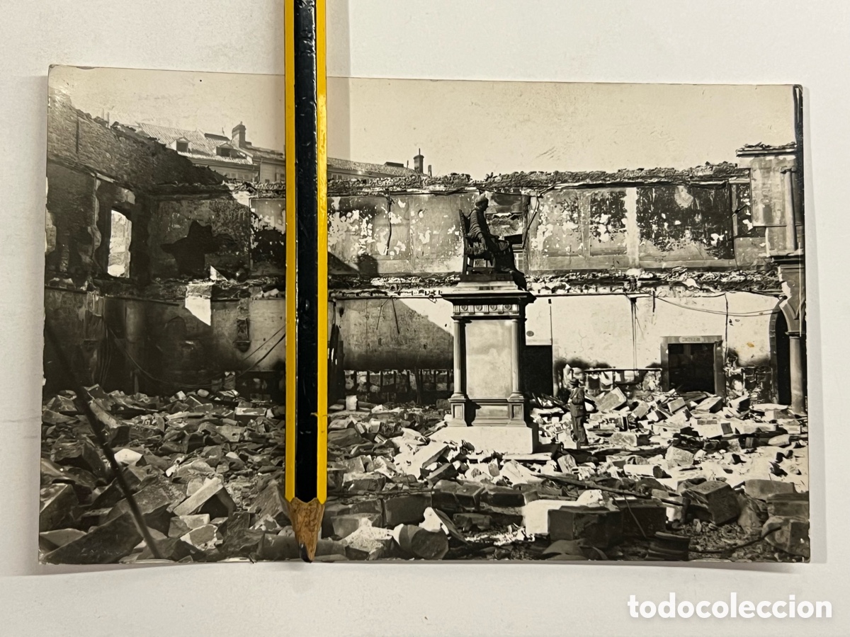 Fotograf&iacute;a antigua: OVIEDO. Universidad tras los Bombardeos. Fuerzas republicanas. Guerra Civil Espa&ntilde;ola (a.1937