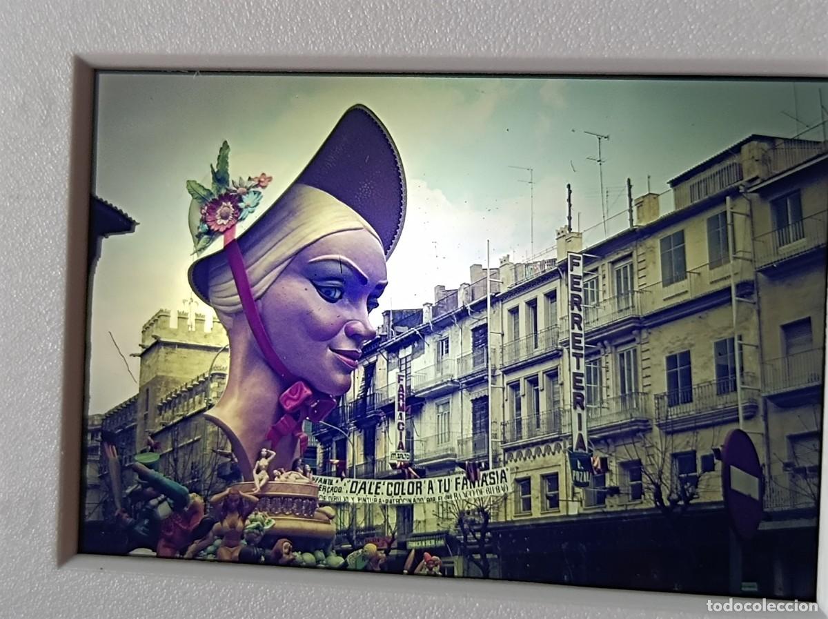 Fotograf&iacute;a antigua: DIAPOSITIVA FALLAS DE VALENCIA 1981 FALLA PLAZA DEL MERCADO