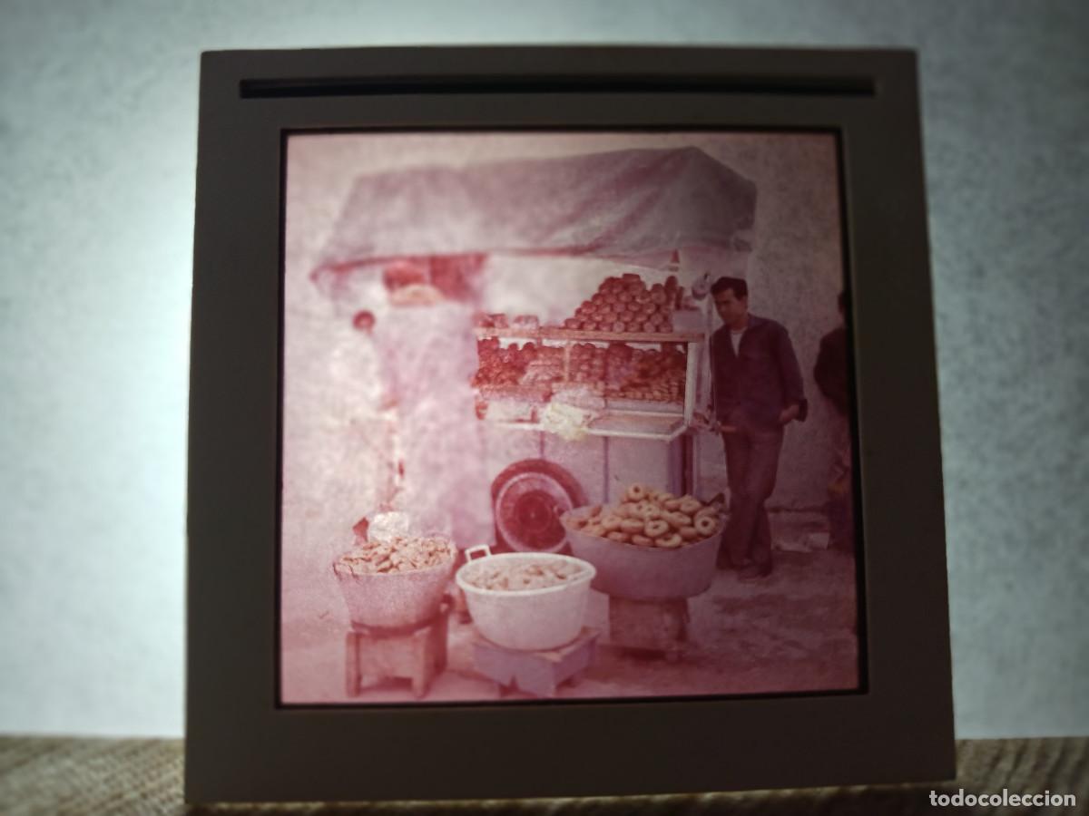 Fotograf&iacute;a antigua: antigua diapositiva 7 x 7 cm. la medina de rabat, mercado callejero