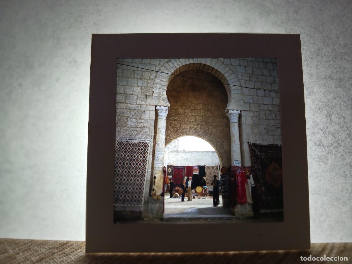 Fotograf&iacute;a antigua: antigua diapositiva 7 x 7 cm. la medina de rabat, puerta de acceso