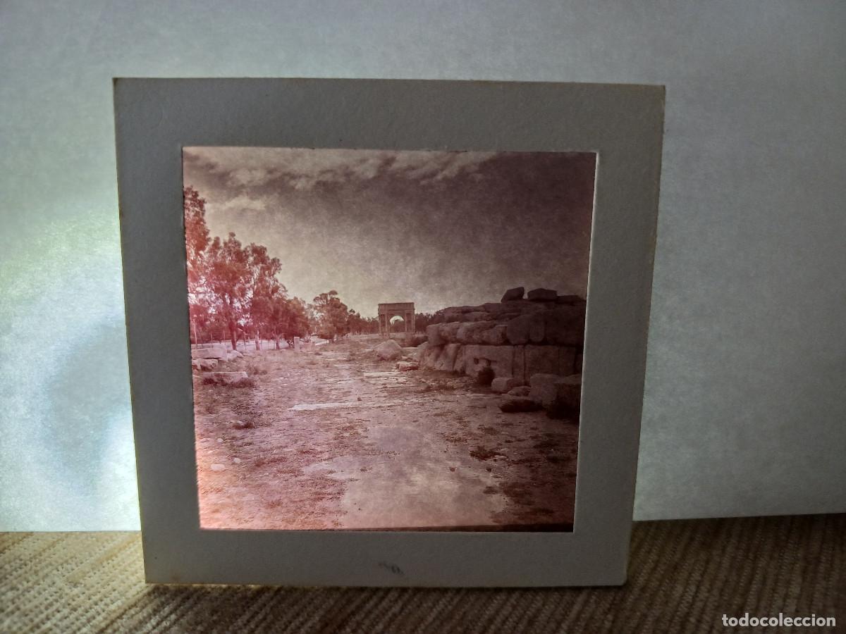 Fotograf&iacute;a antigua: antigua diapositiva 7 x 7 cm. argelia, tumba del cristiano