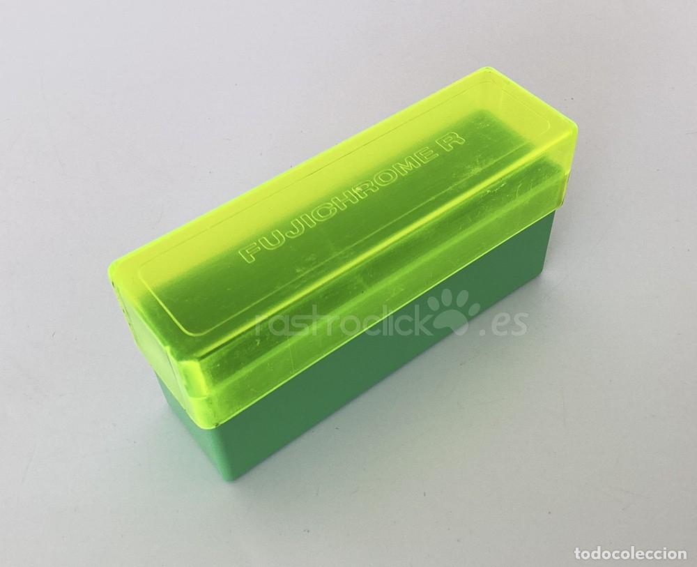 Fotograf&iacute;a antigua: Caja para diapositivas Fujifilm