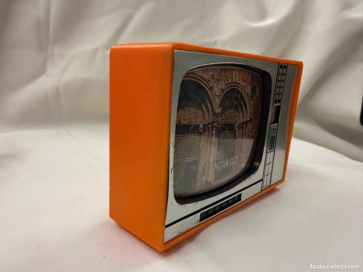 Fotograf&iacute;a antigua: SANTIAGO. Antiguo visor de diapositivas en forma de Televisor. Funciona. Mide unos 8x6x3cms