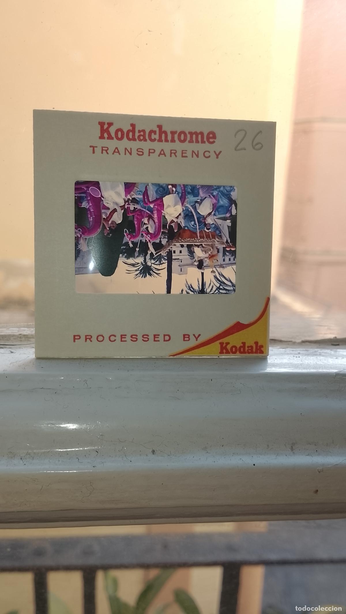 Fotograf&iacute;a antigua: DIAPOSITIVA HAGA SU OFERTA FIESTAS TIPICAS 1968 CARNAVAL DE CADIZ CABALGATA KODACHROME TRANSPARENCY
