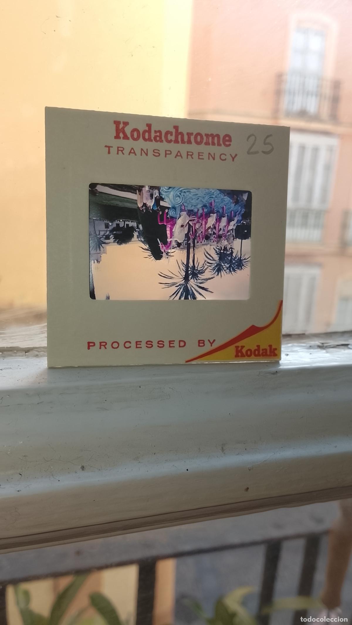 Fotograf&iacute;a antigua: DIAPOSITIVA HAGA SU OFERTA FIESTAS TIPICAS 1968 CARNAVAL DE CADIZ CABALGATA KODACHROME TRANSPARENCY