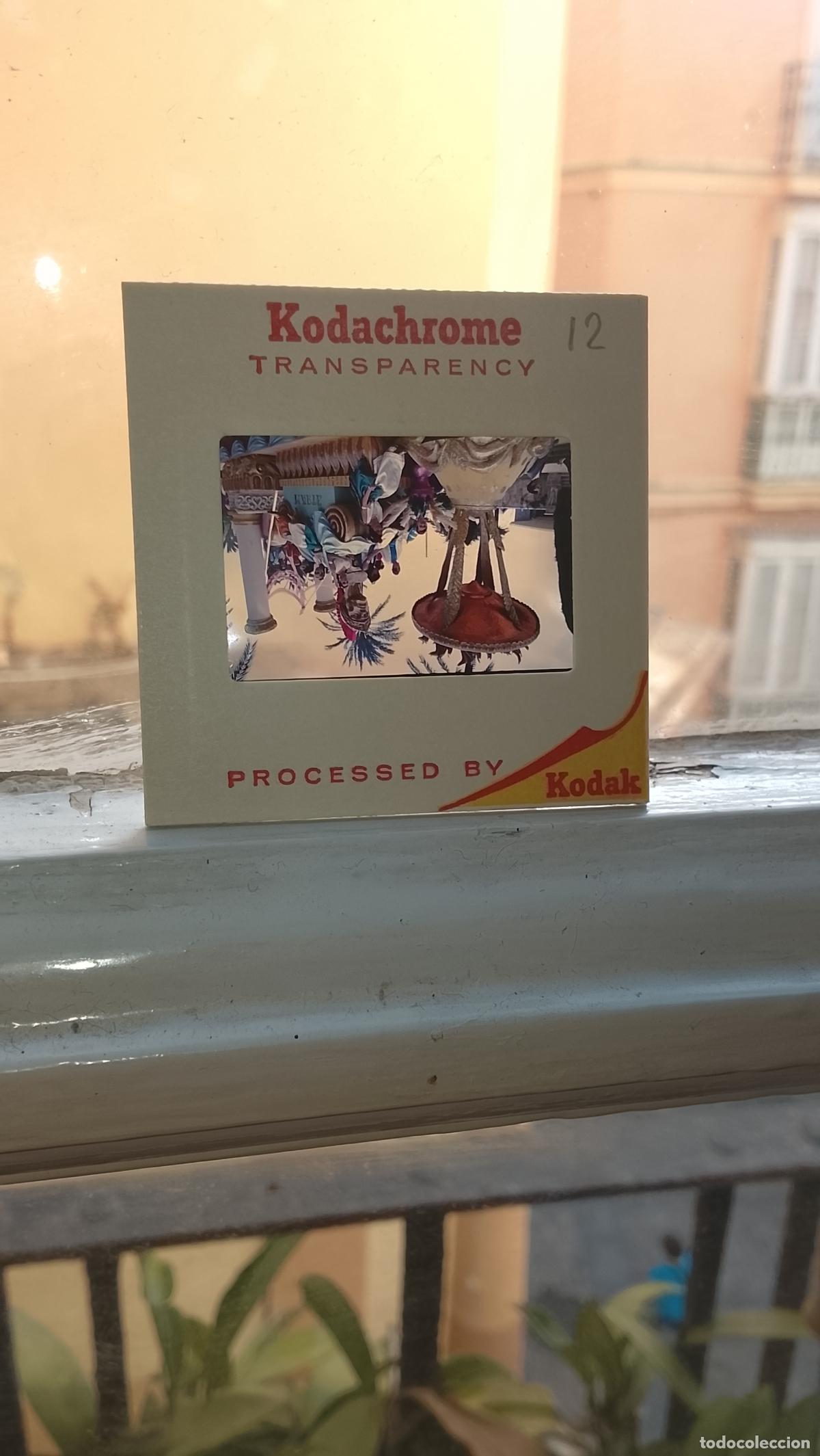 Fotograf&iacute;a antigua: DIAPOSITIVA HAGA SU OFERTA FIESTAS TIPICAS 1968 CARNAVAL DE CADIZ CABALGATA KODACHROME TRANSPARENCY