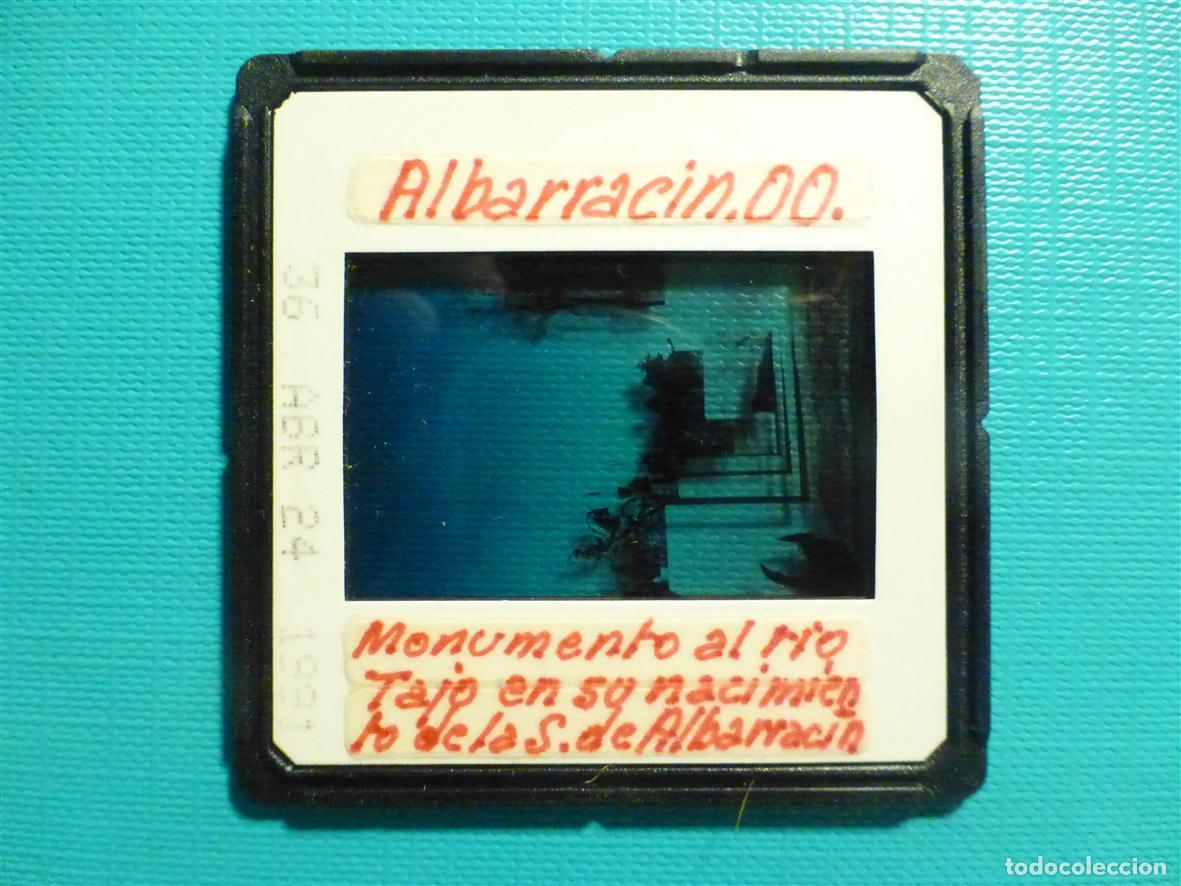 Fotograf&iacute;a antigua: Diapositiva - Filmina - 35 mm - Montadas en marco profesional - Albarracin - Teruel