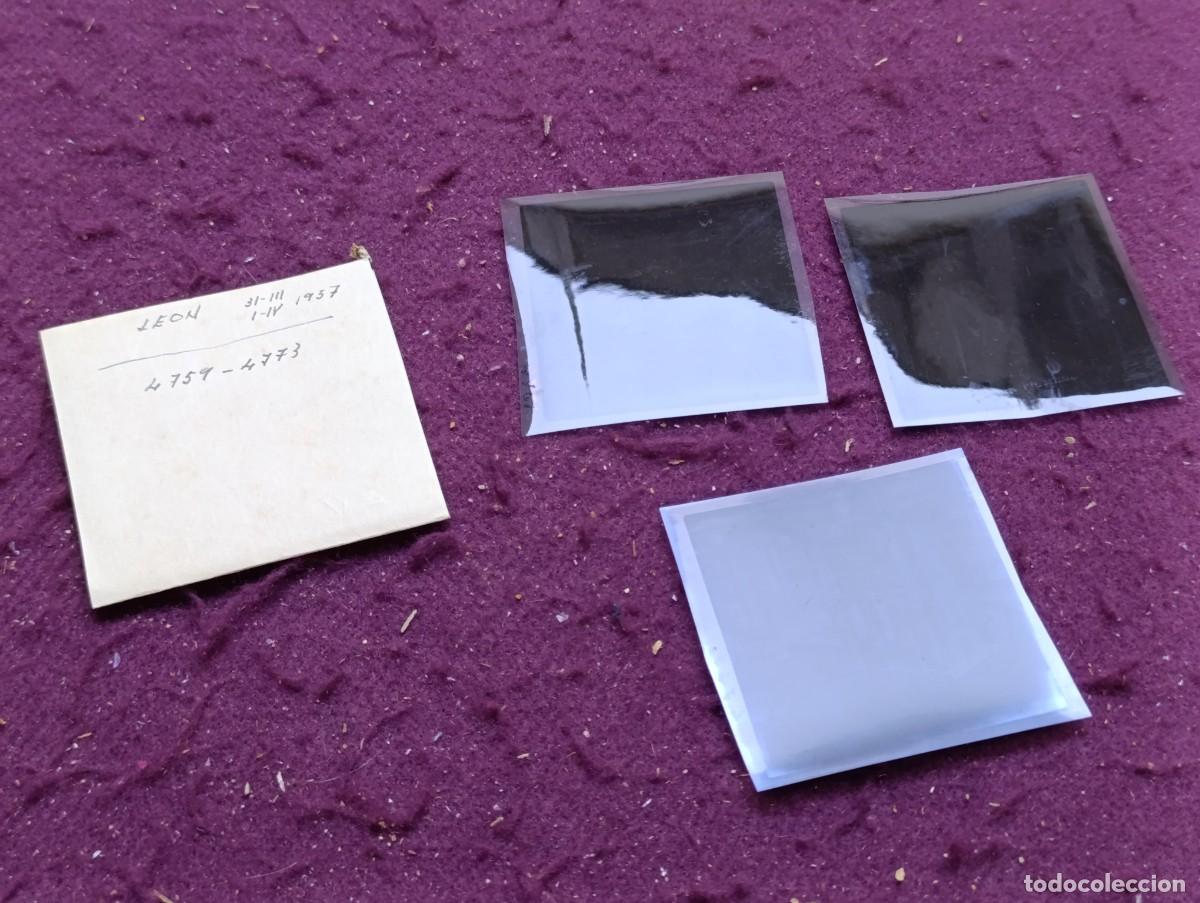 Fotograf&iacute;a antigua: Lote de Antiguos Negativos de Acetato, Le&oacute;n, 1957, unos 6 x 6 cms.