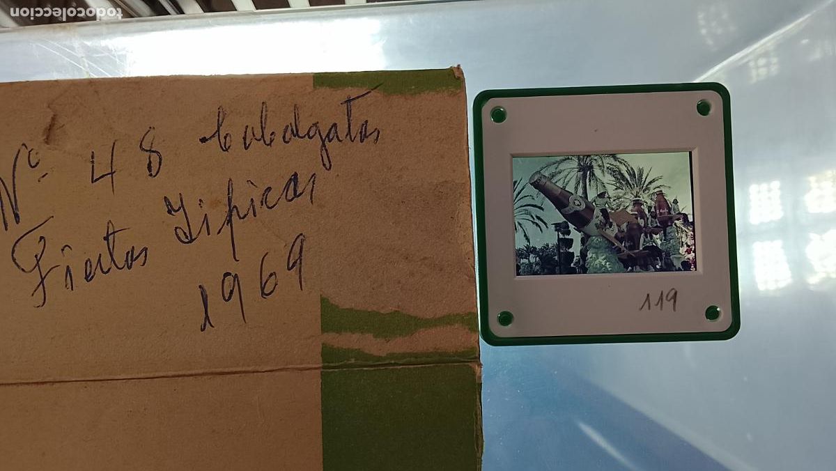 Fotograf&iacute;a antigua: DIAPOSITIVA HAGA SU OFERTA FIESTAS TIPICAS 1969 CARNAVAL DE CADIZ CABALGATA