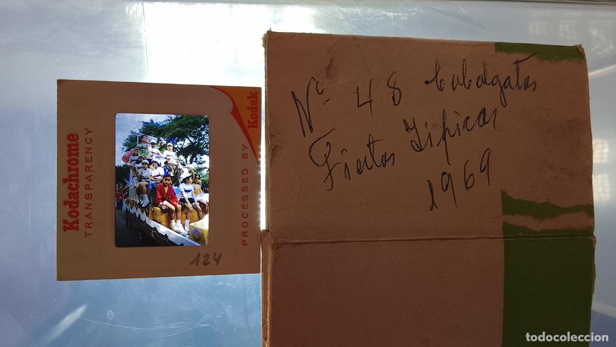 Fotograf&iacute;a antigua: DIAPOSITIVA HAGA SU OFERTA FIESTAS TIPICAS 1969 CARNAVAL DE CADIZ CABALGATA