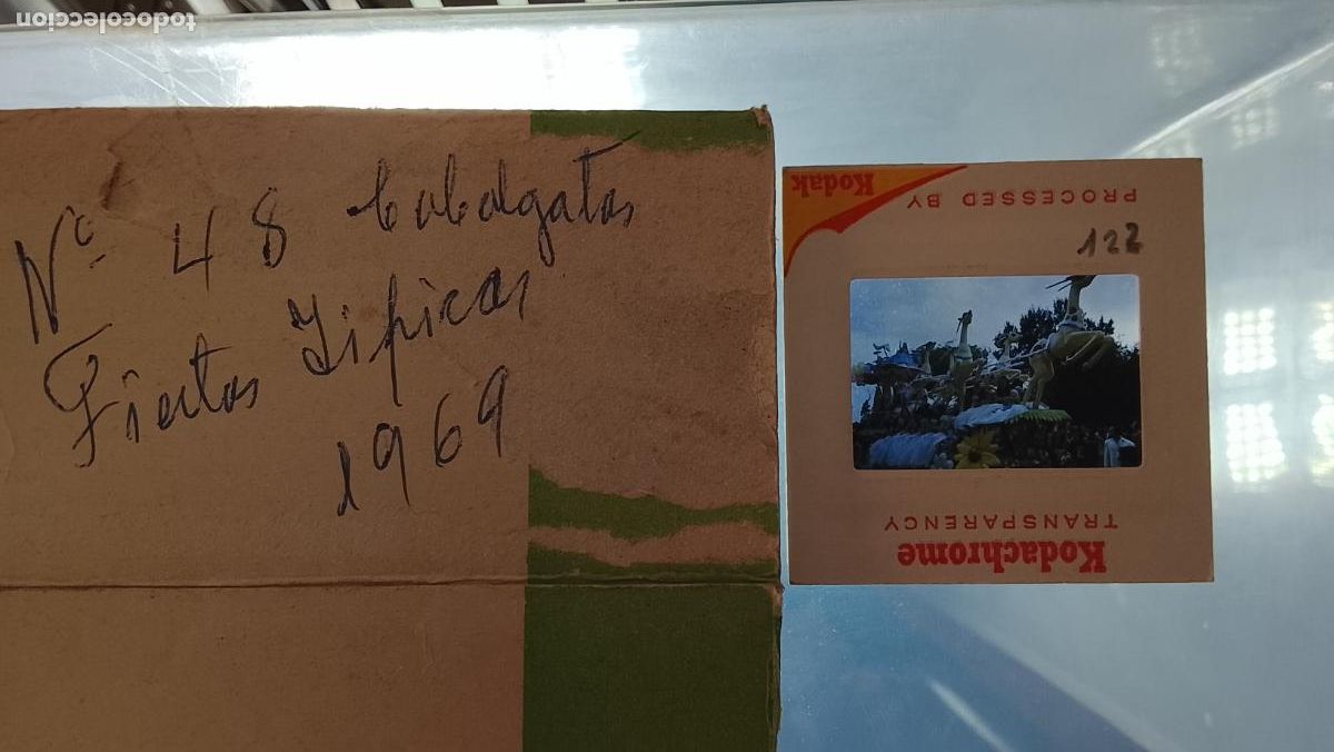 Fotograf&iacute;a antigua: DIAPOSITIVA HAGA SU OFERTA FIESTAS TIPICAS 1969 CARNAVAL DE CADIZ CABALGATA