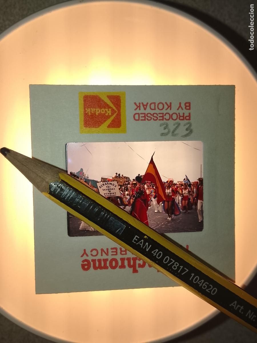 Fotograf&iacute;a antigua: DIAPOSITIVA HAGA SU OFERTA FIESTAS TIPICAS a&ntilde;os 60/70 CARNAVAL CADIZ CABALGATA AGRUPACIONES DESFILES