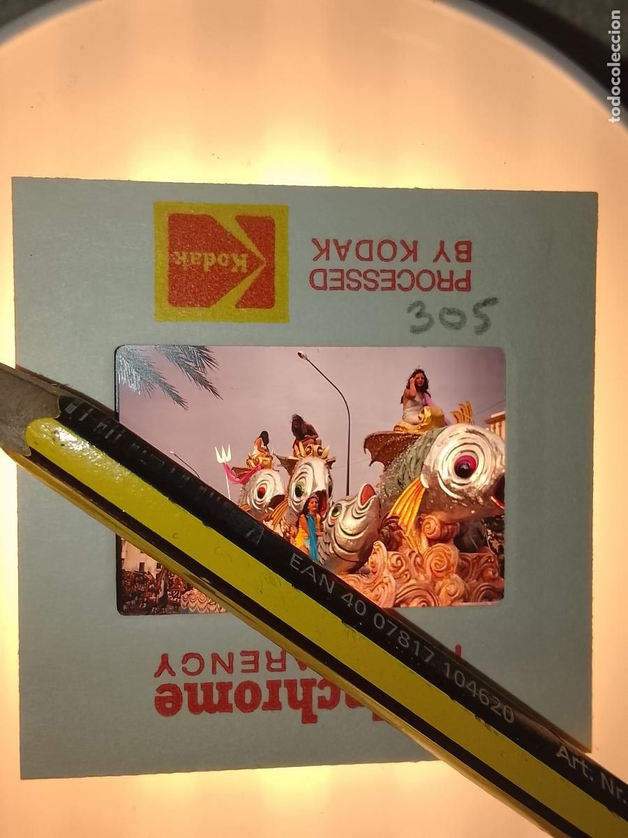 Fotograf&iacute;a antigua: DIAPOSITIVA HAGA SU OFERTA FIESTAS TIPICAS a&ntilde;os 60/70 CARNAVAL CADIZ CABALGATA AGRUPACIONES DESFILES