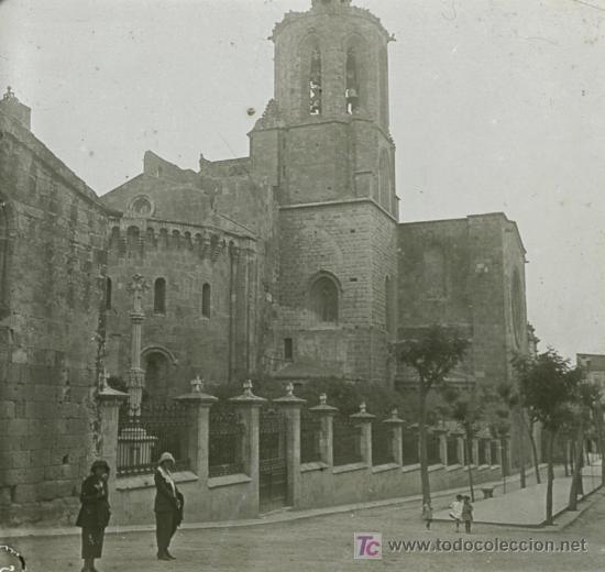 Antique Photography: IGLESIA. Paseo y se&ntilde;oras. Circa 1925. Estereosc&oacute;pica de cristal.