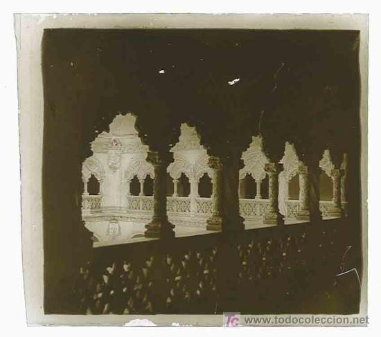 Fotografia antiga: Claustro. Preciosa foto de claustro plateresco. Circa 1925