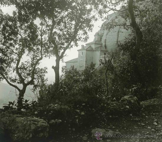 Fotografia antiga: Montserrat. Cova de la Mare de D&eacute;u. Preciosa imagen. c.1913