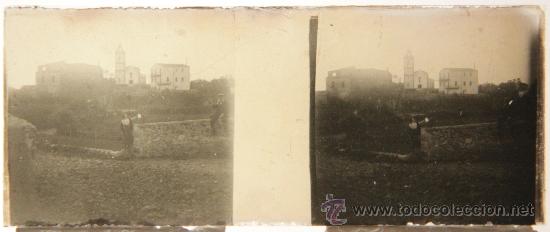 Fotografia antiga: NUMULITE CRI022 Cristal estereosc&oacute;pico Pueblo desconocido imagen antigua animada iglesia se&ntilde;ora