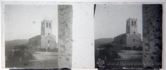 Fotografia antiga: NUMULITE CRI024 Cristal estereosc&oacute;pico Iglesia rom&aacute;nica pueblo antigua imagen