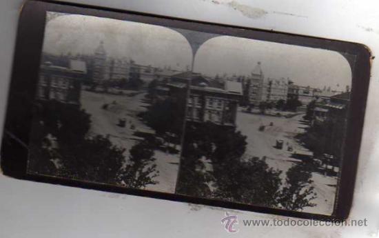 Fotografia antiga: Estereoscopica  Vista ciudad europea desconocida.