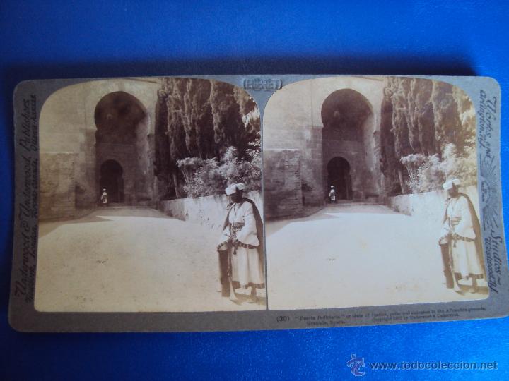 Fotografia antiga: (ES-840)FOTOGRAFIA ESTEREOSCOPICA DE PUERTA JUDICIARIA,LA ENTRADA PRINCIPAL DE LA ALHAMBRA(GRANADA)