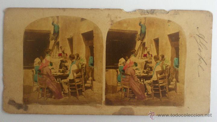 Photographie ancienne: ANTIGUA FOTOGRAFIA COLOREADA, BRINDIS EN LA FAMILIA
