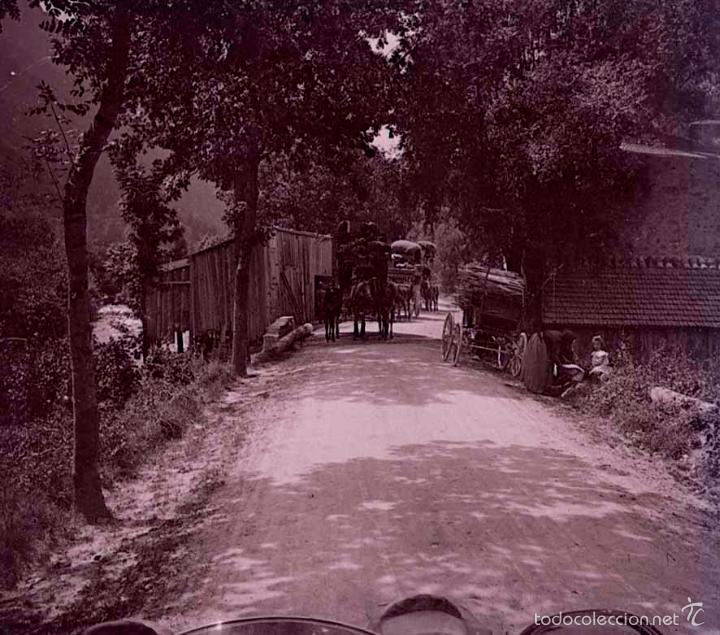 Fotografia antiga: Atasco en la carretera de hace 100 a&ntilde;os. Lugar sin identificar. c.1910