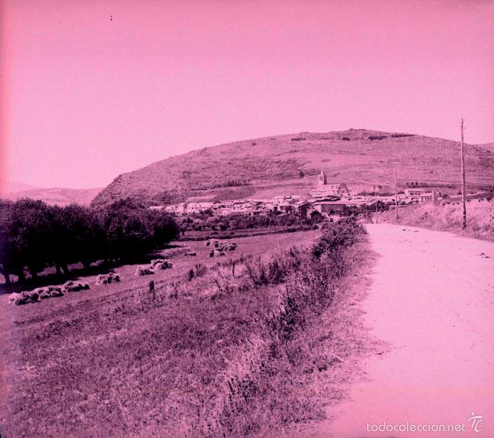 Fotografia antica: Catalu&ntilde;a. Pueblo pirineo. Posiblemente Cerdanya. c. 1920