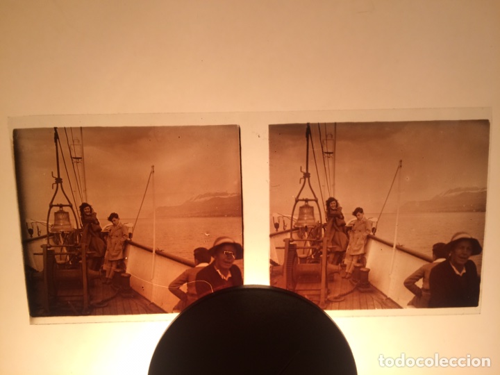 Photographie ancienne: Fotograf&iacute;a estereoscopica de cristal ni&ntilde;os en barco.ginebra
