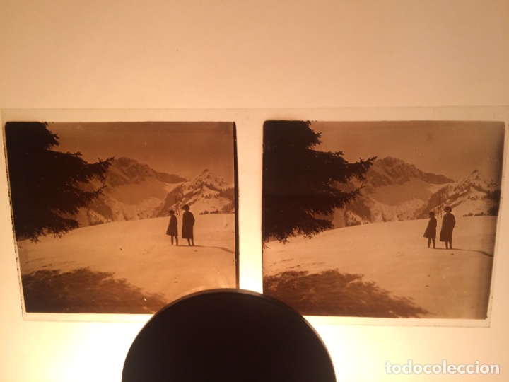 Photographie ancienne: Fotograf&iacute;a estereoscopica de cristal ni&ntilde;os en la monta&ntilde;a nevada.ginebra