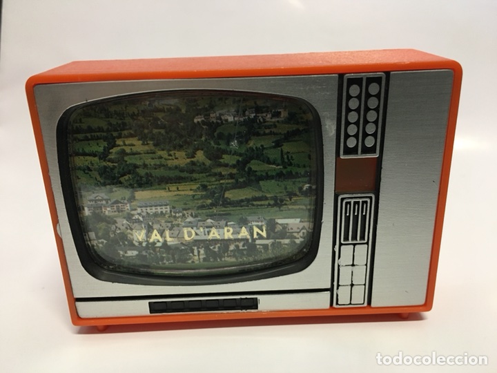 Fotografia antica: TELEVISOR CON FOTOGRAF&Iacute;AS EN MINIATURA. VISTAS VAL D&rsquo; ARAN