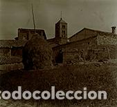 Fotografia antica: Pueblo. Iglesia. Baix Llobregat. c.1960