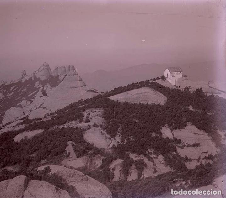Fotografia antica: Montserrat. Grandes rocas. Paisaje. Preciosa imagen. Ermita. c. 1935