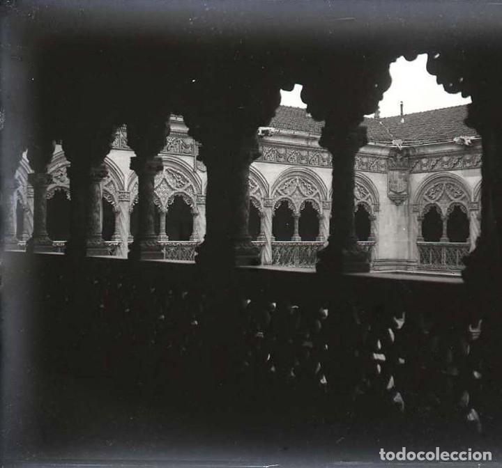 Fotografia antiga: FOTOGRAFIA ESTEREOSCOPICA DE CRISTAL DE VALLADOLID, CLAUSTRO COLEGIO DE SAN GREGORIO, A&Ntilde;OS 20, MIDE