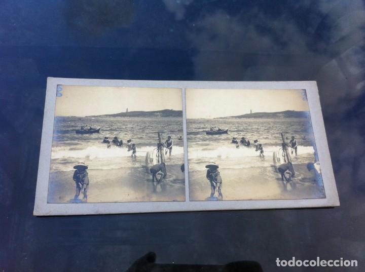 Photographie ancienne: FOTOGRAF&Iacute;A ESTEREOSC&Oacute;PICA. CORU&Ntilde;A, PLAYA. TORRE DE H&Eacute;RCULES AL FONDO.