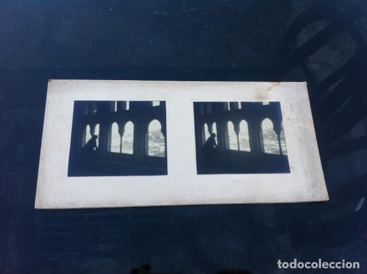 Photographie ancienne: FOTOGRAF&Iacute;A ESTEREOSC&Oacute;PICA. PERSONA CONTEMPLANDO UNA CIUDAD