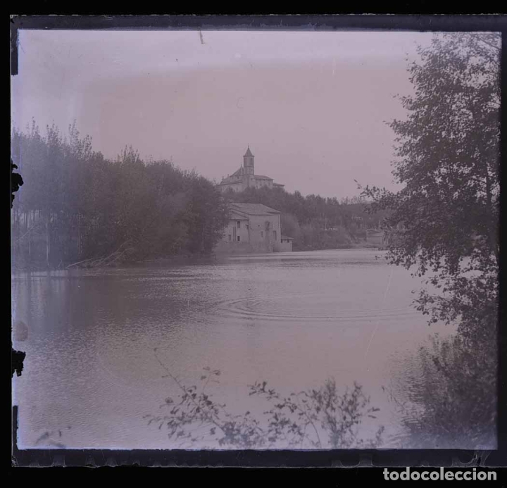 Fotografia antica: Catalunya- R&iacute;o. Pueblo. Iglesia. Molinos. c. 1930