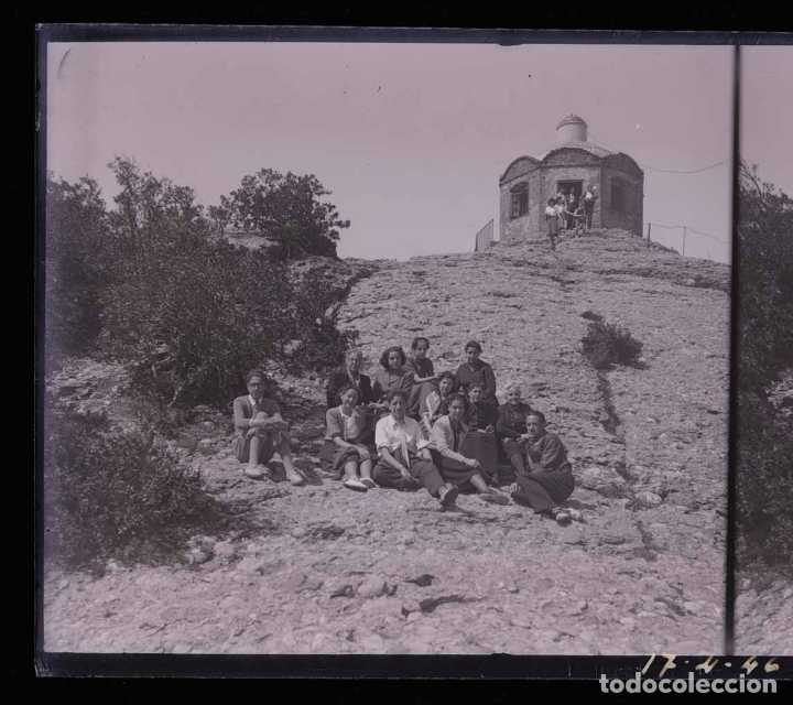 Photographie ancienne: MONTSERRAT. Excursionistas. Sant Gereroni. c. 1945
