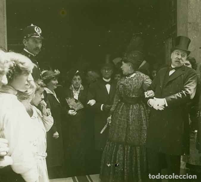 Fotografia antica: Boda. Salida de la iglesia. c.1930
