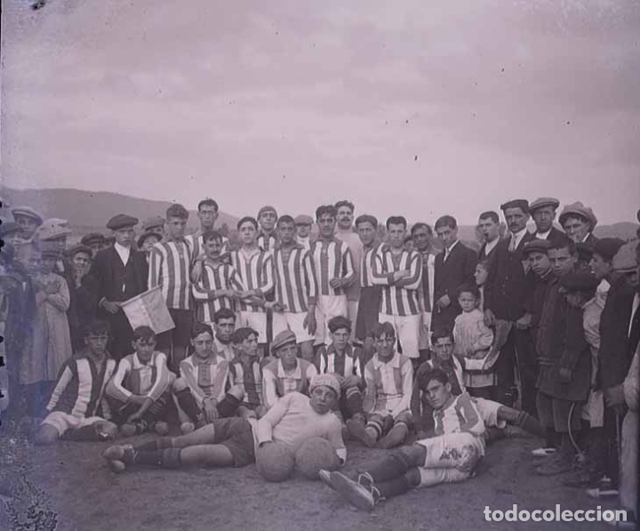 Fotografia antiga: Club de futbol. Espa&ntilde;ol? Preciosa fotograf&iacute;a. c. 1915