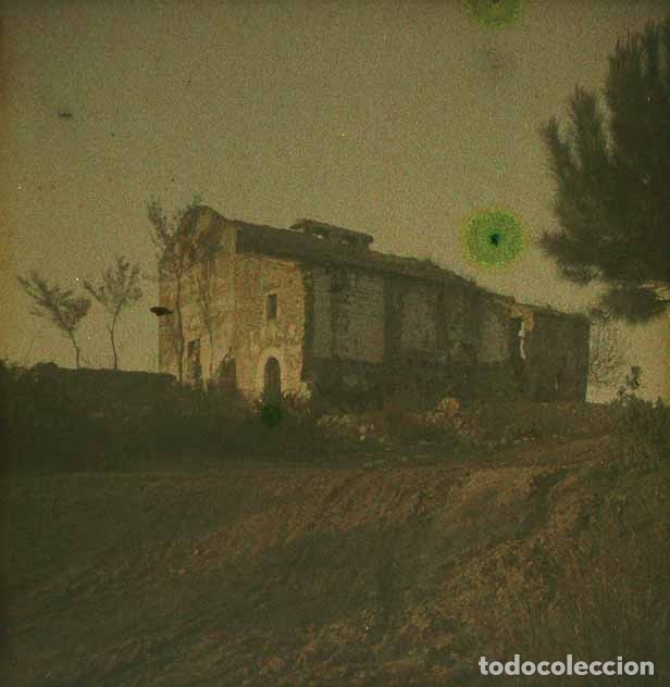 Fotografia antiga: AUTOCROMA LUMIERE. Masia al atardecer.