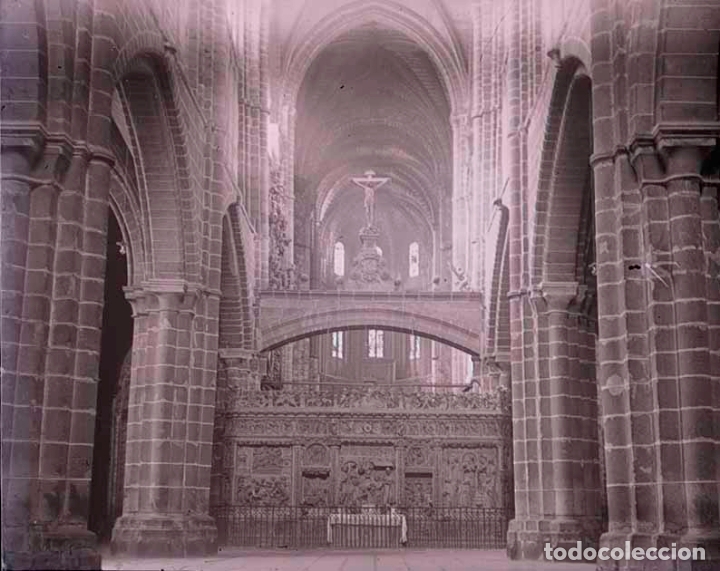 Fotograf&iacute;a antigua: AVILA. Catedral. Crucero. Curiosa imagen. c. 1905