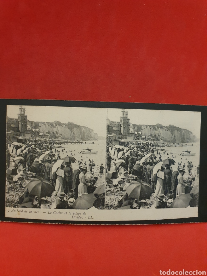 Fotografia antica: Au Bord de la mer.Le Casino et la Plage de Dieppe.1890-1900 Aprox.