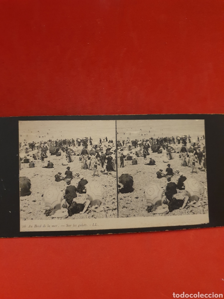 Fotografia antiga: Au Bord de la Mer. Sur les Galets.
