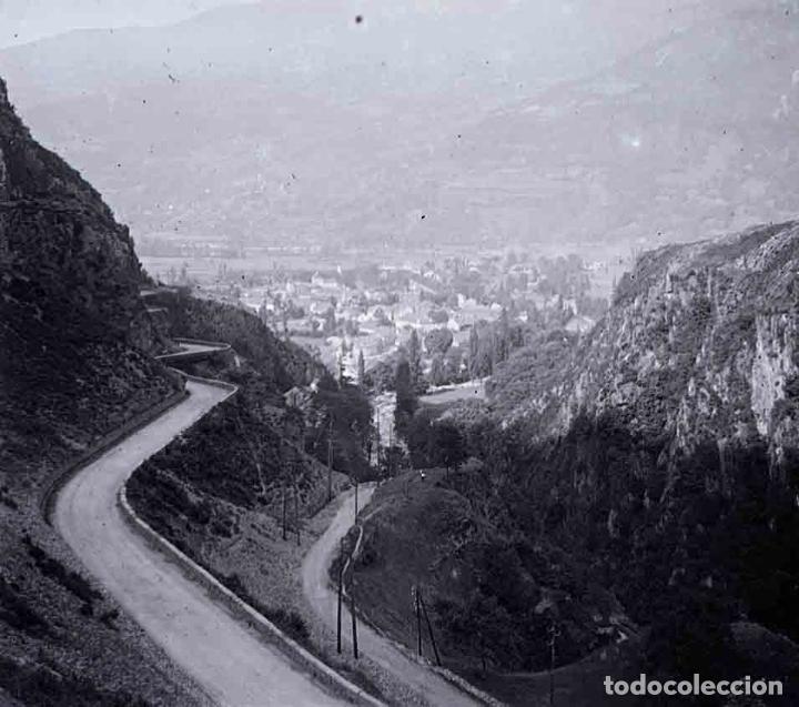 Fotografia antiga: PIRINEO. Valle. Pueblo. Carreteras. c. 1925