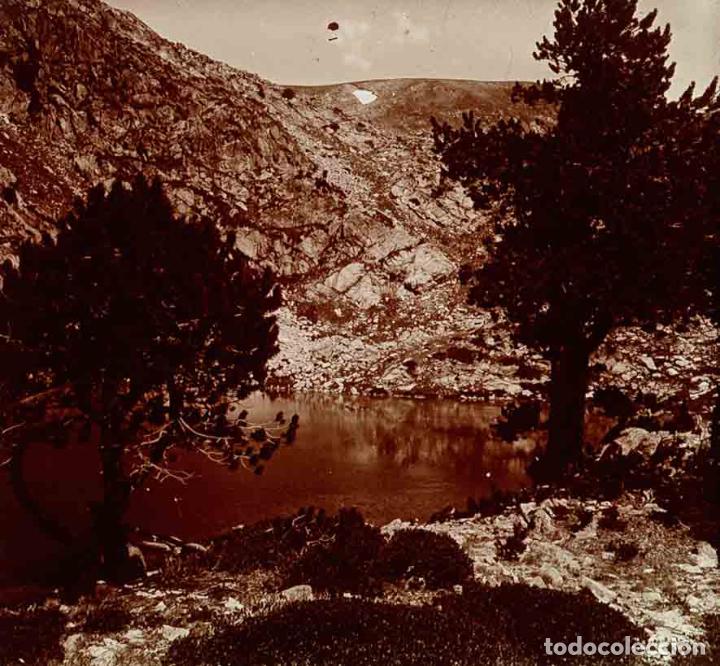 Fotografia antiga: PIRINEOS. Peque&ntilde;o lago. c.1925
