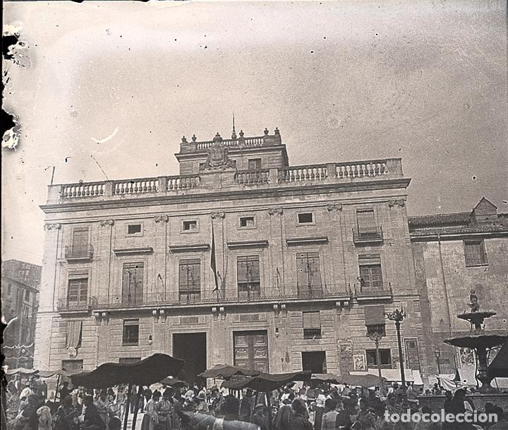 Antique Photography: ALCOY MERCADO EN LA PLAZA NEGATIVO CRISTAL ESTEREOSCOPICO