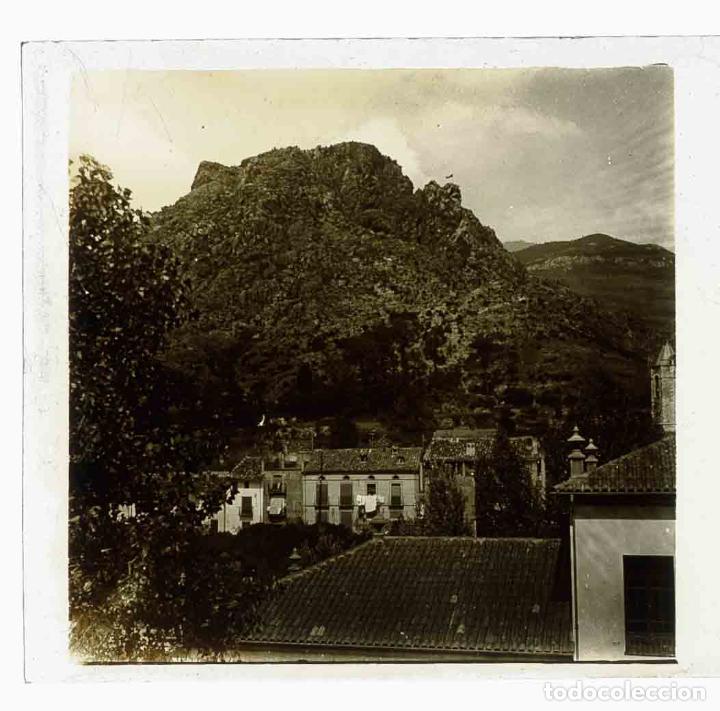 Antique Photography: Pueblo. Lugar sin identificar. c. 1925