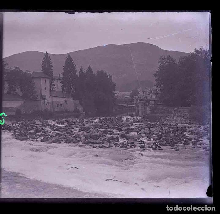Antique Photography: PUEBLO. R&iacute;o. Preciosa imagen. lugar sin identificar. c.1925
